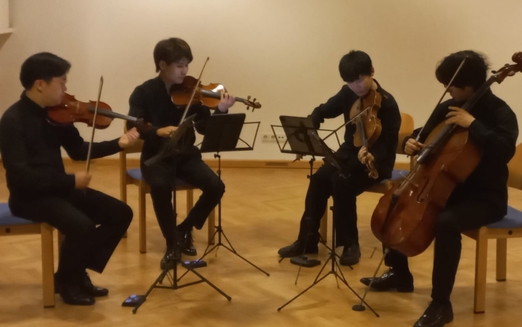 Musiker des Streich-Quartett 'Kairi' 